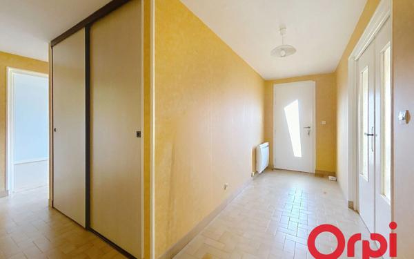 Maison à vendre    4 pièces • 92,92 m2 Vendat