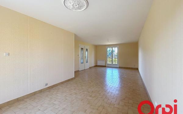 Maison à vendre    4 pièces • 92,92 m2 Vendat