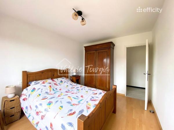 Appartement
         5 pièces
        - 94 m² 139 900 € *