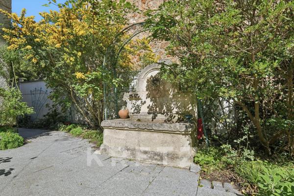 Maison de charme avec jardin orienté plein sud