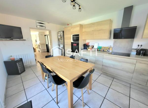 Maison 5 pièces au calme avec quatre chambres et piscine à Biganos