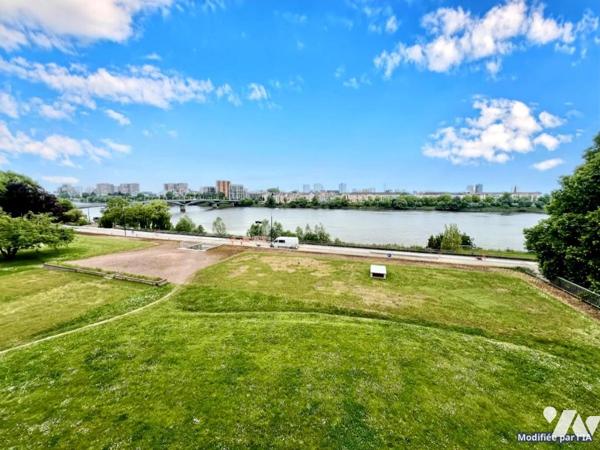 Appartement T4 Vue Loire - 2 chambres, Ascenseur, Balcon, Parking, Cave