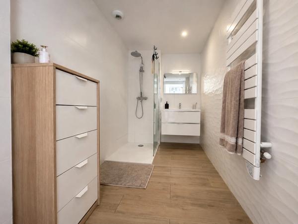 -92130 - ISSY-LES-MOULINEAUX - APPARTEMENT FAMILIAL - 4 PIECES -LUMINEUX – RÉSIDENCE 2022 – 2 BALCONS – MÉTRO – TRAM