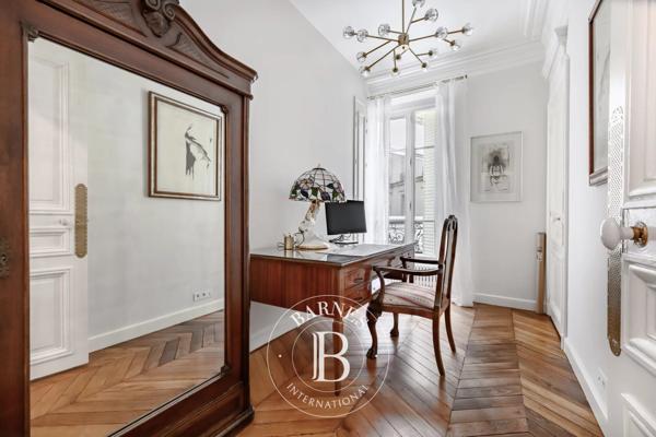 Paris 3ème, Appartement 5 Chambres -  204 m² à vendre