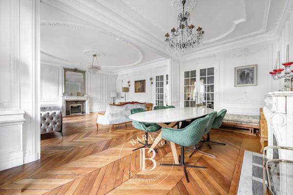 Paris 3ème, Appartement 5 Chambres -  204 m² à vendre