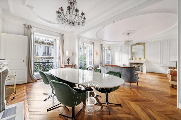 Paris 3ème, Appartement 5 Chambres -  204 m² à vendre