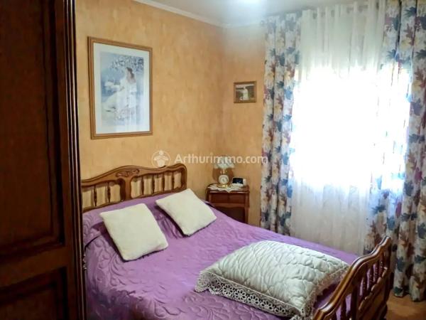 Vente                                                      Maison
                        
                     4 pièces                      100 m2                     à Auzits