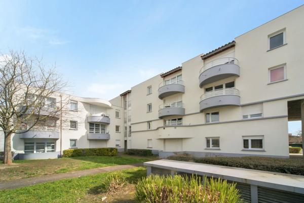 Appartement 2 pièces traversant avec parking