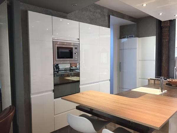 APPARTEMENT T5 MEUBLÉ et ÉQUIPÉ - 2 CHAMBRES - BUREAU