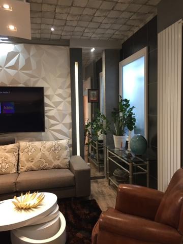 APPARTEMENT T5 MEUBLÉ et ÉQUIPÉ - 2 CHAMBRES - BUREAU