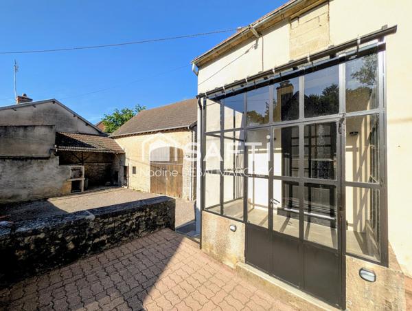 Maison de ville avec grange - PALINGES