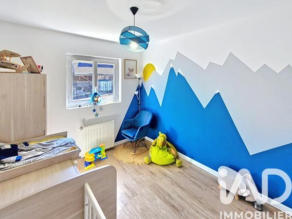 Maison à vendre 7 pièces 240 m² Injoux-Génissiat