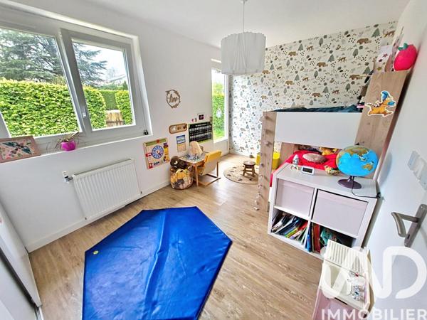 Maison à vendre 7 pièces 240 m² Injoux-Génissiat