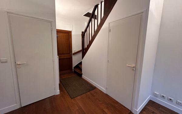 Maison à vendre    5 pièces • 92,67 m2 Saint-Maur-des-Fossés