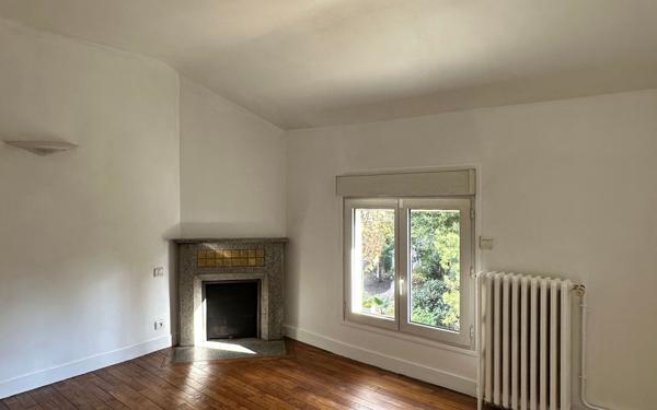 Maison à vendre    5 pièces • 92,67 m2 Saint-Maur-des-Fossés