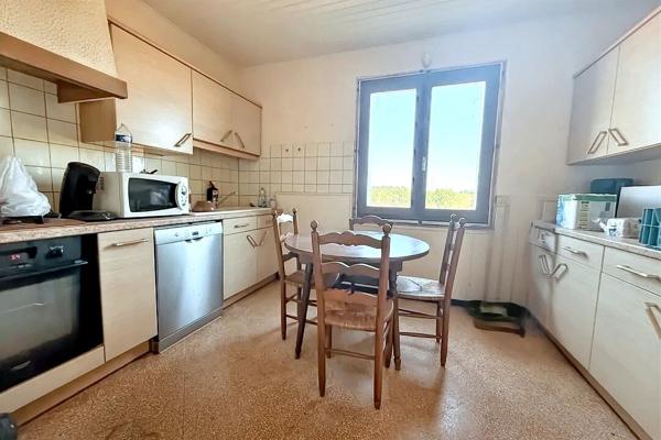 EXCLUSIVITE Propriété agricole à rénover en Petite Camargue