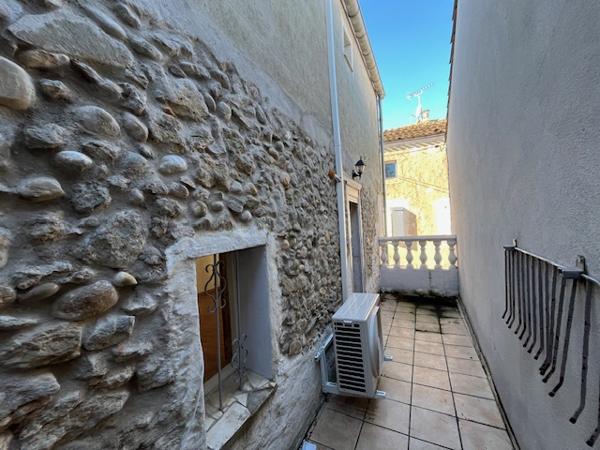 Maison à louer 550 € CC COUFFOULENS 3 p 61 m² DPE D