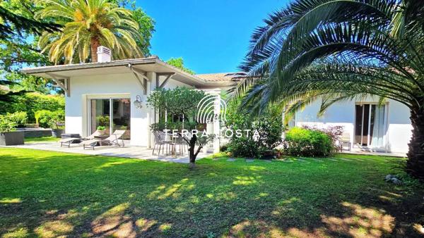 ANGLET | AUX PORTES DE BIARRITZ - MAISON DE PLAIN-PIED AVEC PISCINE ET STUDIO