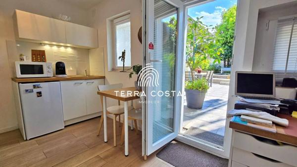 ANGLET | AUX PORTES DE BIARRITZ - MAISON DE PLAIN-PIED AVEC PISCINE ET STUDIO