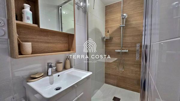 ANGLET | AUX PORTES DE BIARRITZ - MAISON DE PLAIN-PIED AVEC PISCINE ET STUDIO