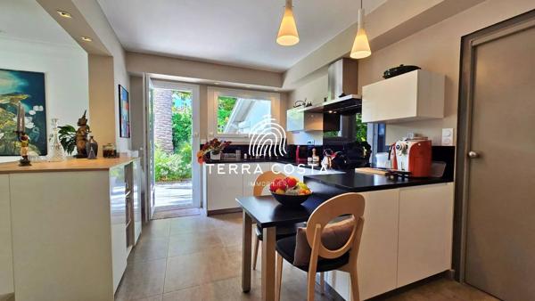 ANGLET | AUX PORTES DE BIARRITZ - MAISON DE PLAIN-PIED AVEC PISCINE ET STUDIO