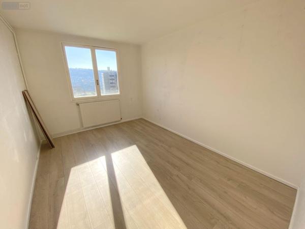 Appartement à rénover à vendre à Darnétal en Seine-Maritime (76160), ref : 14131/955