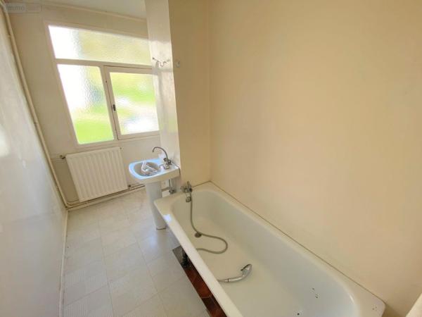 Appartement à rénover à vendre à Darnétal en Seine-Maritime (76160), ref : 14131/955