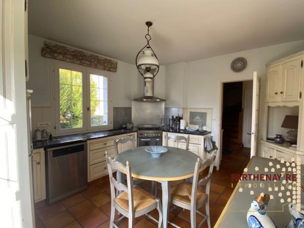 Belle maison sur sous sol enterré T4