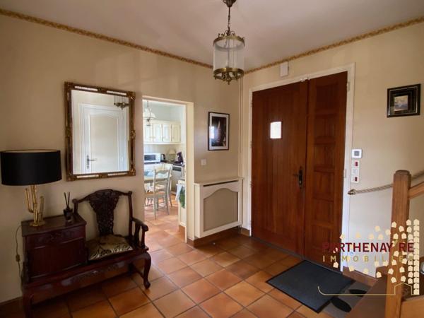 Belle maison sur sous sol enterré T4