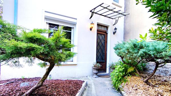 Montreuil (93100) EXCLUSIVITE MAISON INDIVIDUELLE MONTREUIL LES RUFFINS