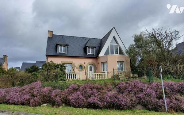 CARHAIX MAISON EN VIAGER OCCUPE