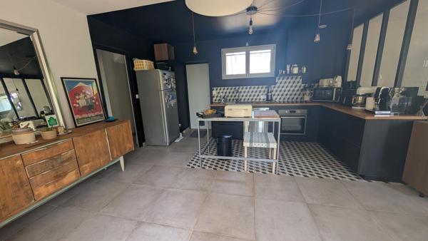 Maison rénovée avec piscine et terrain de pétanque à 3 min de MARMANDE