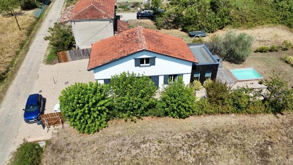 Maison rénovée avec piscine et terrain de pétanque à 3 min de MARMANDE