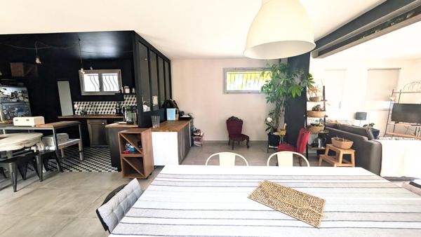 Maison rénovée avec piscine et terrain de pétanque à 3 min de MARMANDE