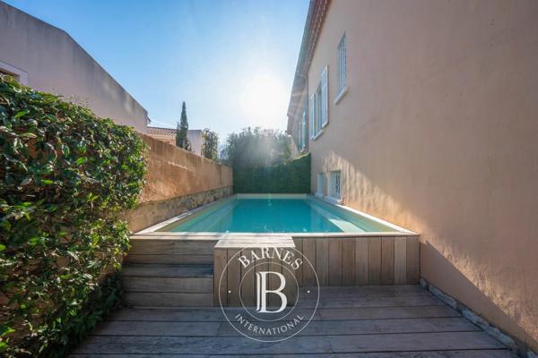 Aix-en-Provence, Maison de ville 6 Chambres -  213 m² à vendre