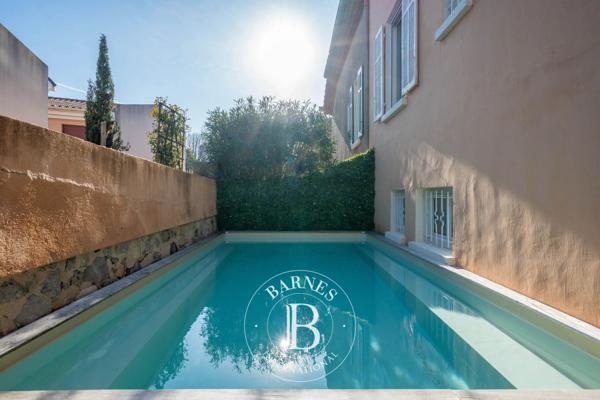 Aix-en-Provence, Maison de ville 6 Chambres -  213 m² à vendre