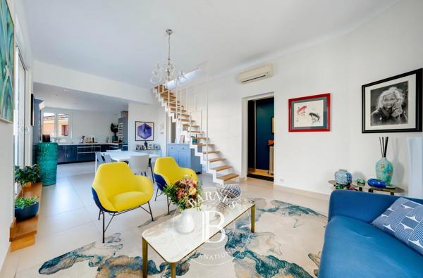 Aix-en-Provence, Maison de ville 6 Chambres -  213 m² à vendre