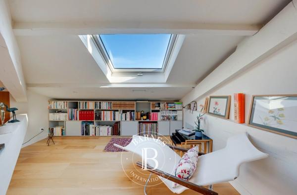 Aix-en-Provence, Maison de ville 6 Chambres -  213 m² à vendre