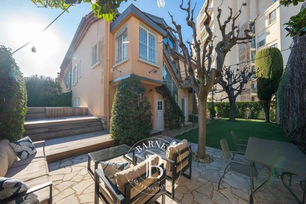 Aix-en-Provence, Maison de ville 6 Chambres -  213 m² à vendre
