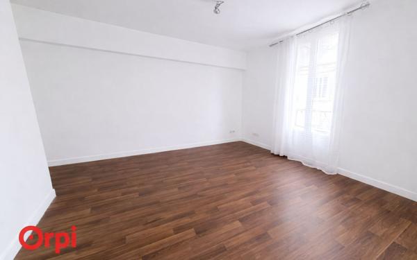 Maison à vendre    5 pièces •  Fère-en-Tardenois