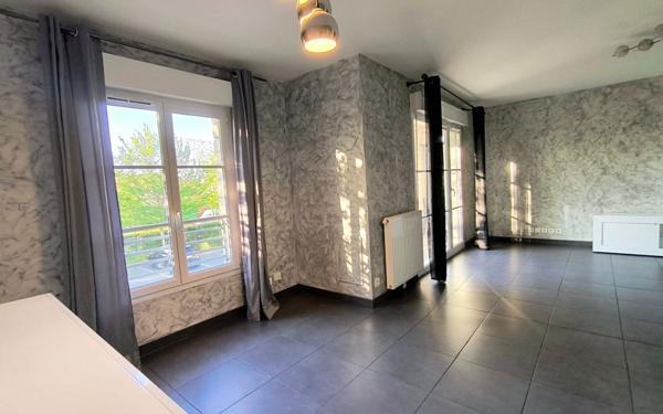 Appartement à vendre    3 pièces • 59,92 m2 Saint-Pierre-du-Perray
