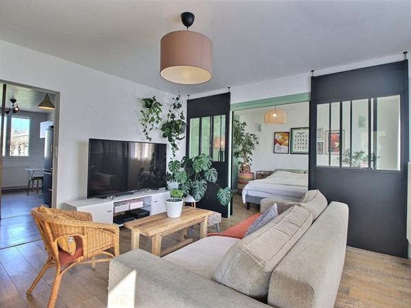 APPARTEMENT 2 CHAMBRES ET DOUBLE SEJOUR 71.90M² AVEC BALCON