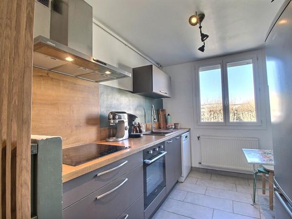 APPARTEMENT 2 CHAMBRES ET DOUBLE SEJOUR 71.90M² AVEC BALCON