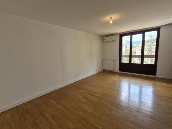 Appartement 4 pièces 90 m² à vendre à Meylan 38240
