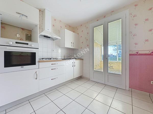 Maison à vendre à Landemont - 2 chambres - jardin clos - Proche bourg