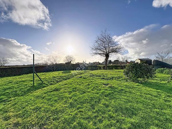 Maison à vendre à Landemont - 2 chambres - jardin clos - Proche bourg