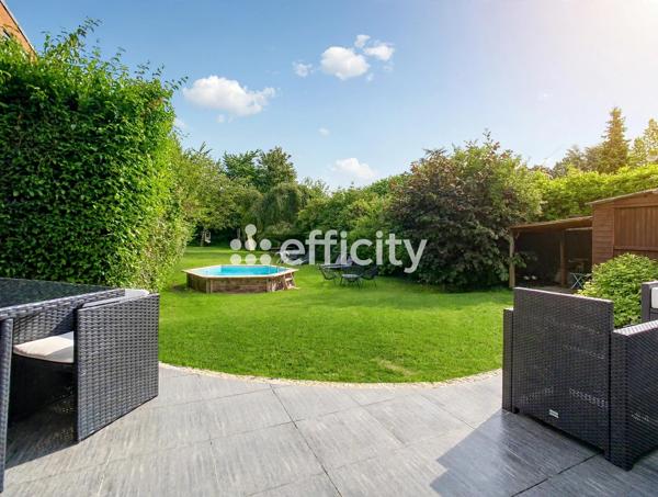 Maison
         7 pièces
        - 160 m² Exclusivité 380 000 € *