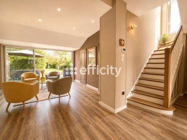Maison
         7 pièces
        - 160 m² Exclusivité 380 000 € *