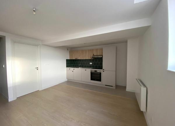 Appartement à louer    4 pièces •  Armentières