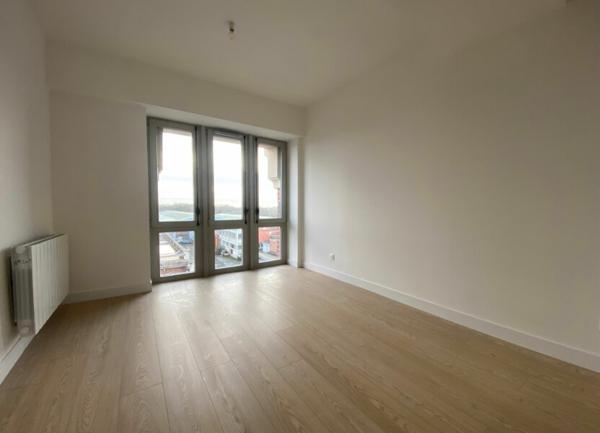 Appartement à louer    4 pièces •  Armentières